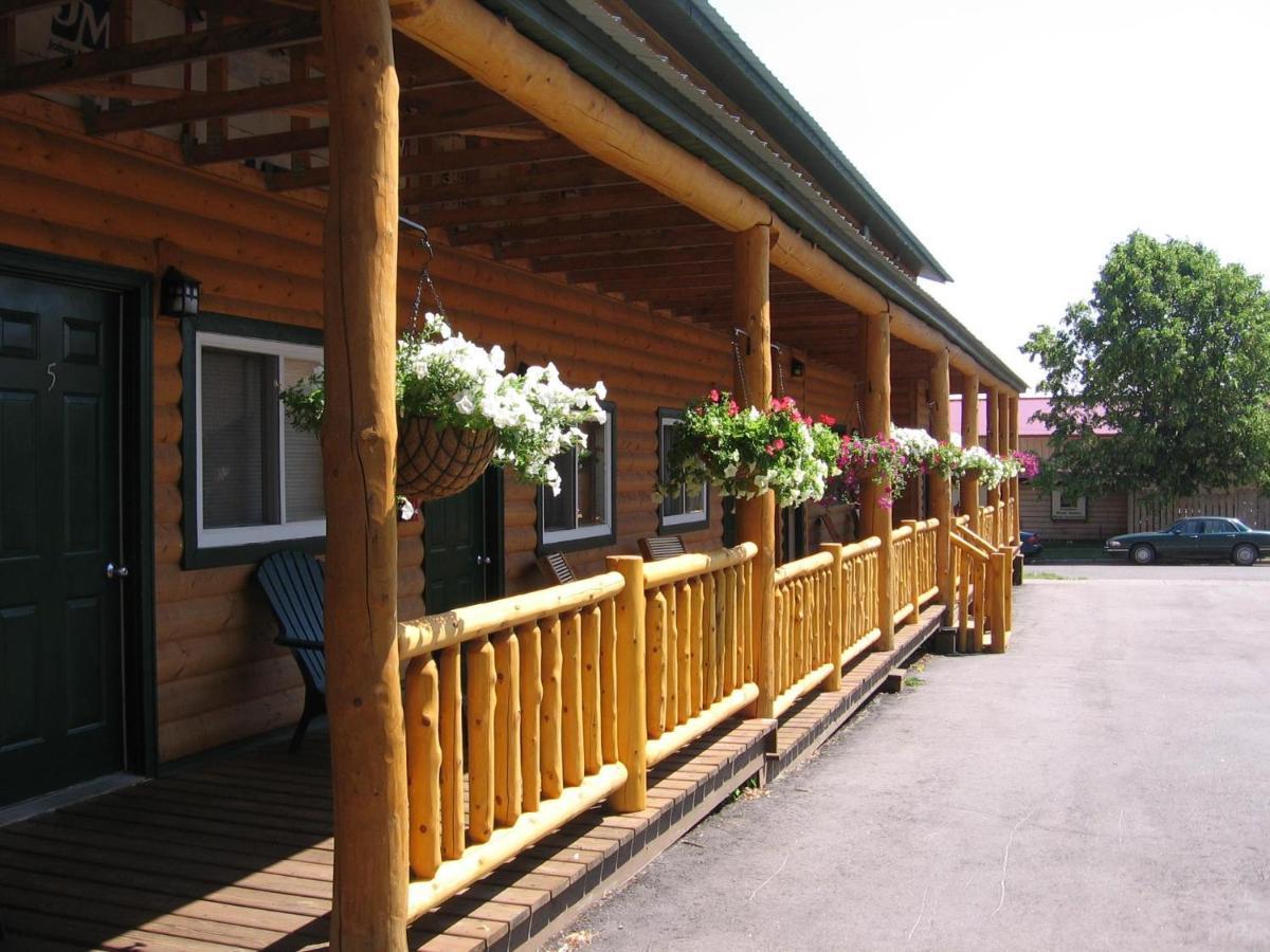 Ely Adventure Inn מראה חיצוני תמונה
