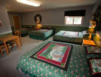 Ely Adventure Inn מראה חיצוני תמונה
